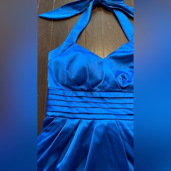 Junior's Snap Halter Formal Dress Tie Back - Homecoming or Prom Size 9 - Picture 4 of 17